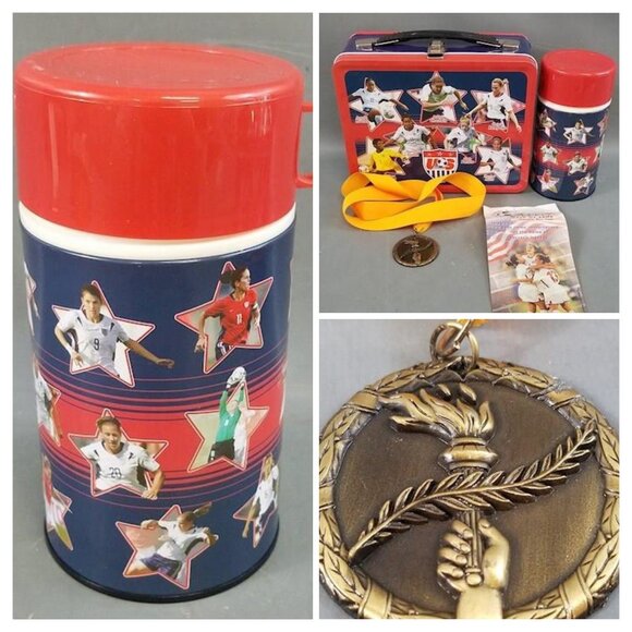 Accessories - Collector find women's US National Soccer Championship team